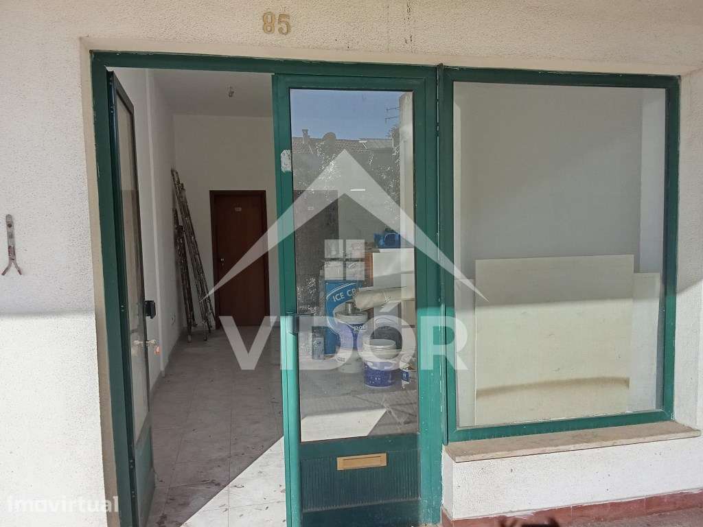 Loja no Novo Mercado Municipal da Baixa da Banheira - CQ - Grande imagem: 2/6