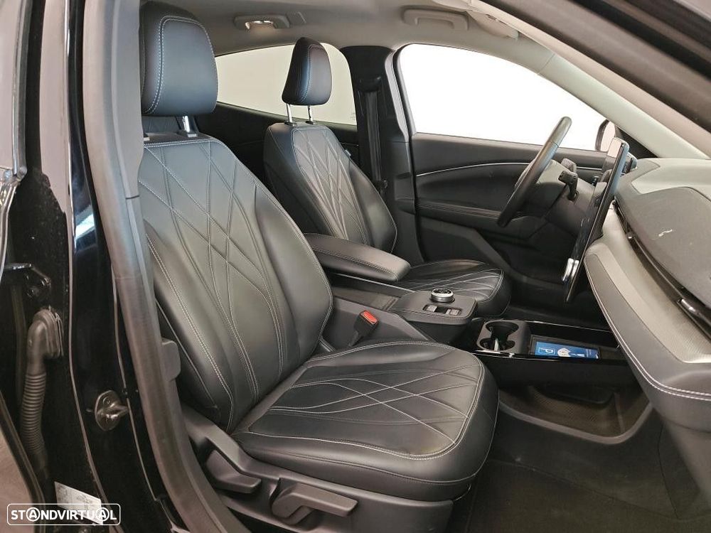 Ford Mustang Mach-E 75.7 kWh Base - 8