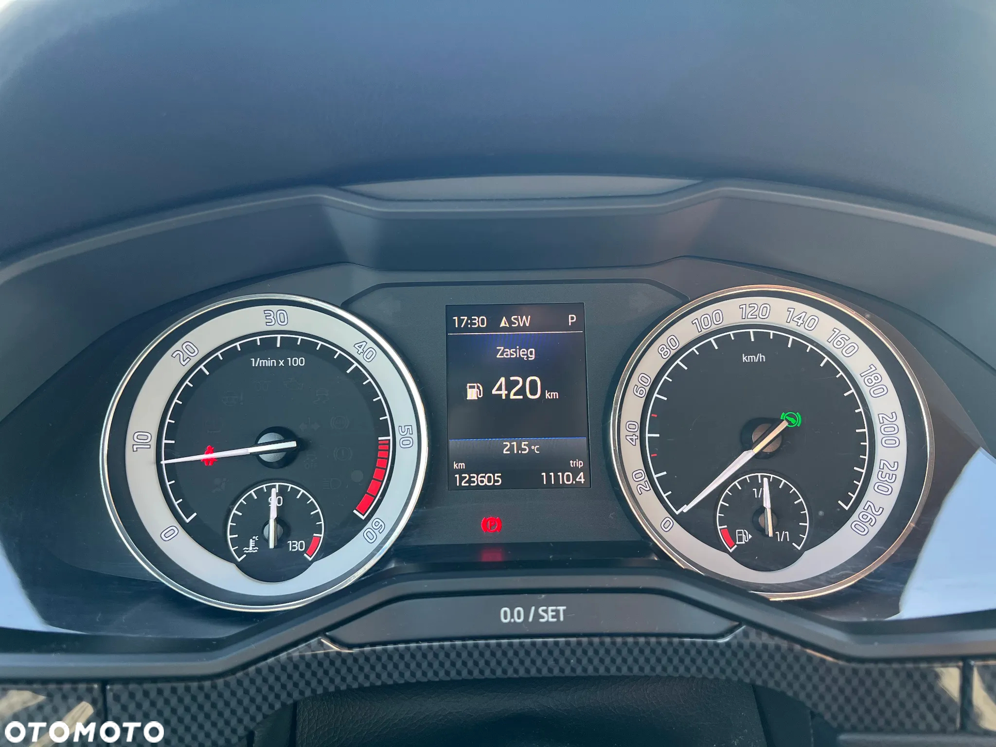 Skoda Superb 2.0 TDI Sportline DSG - 27