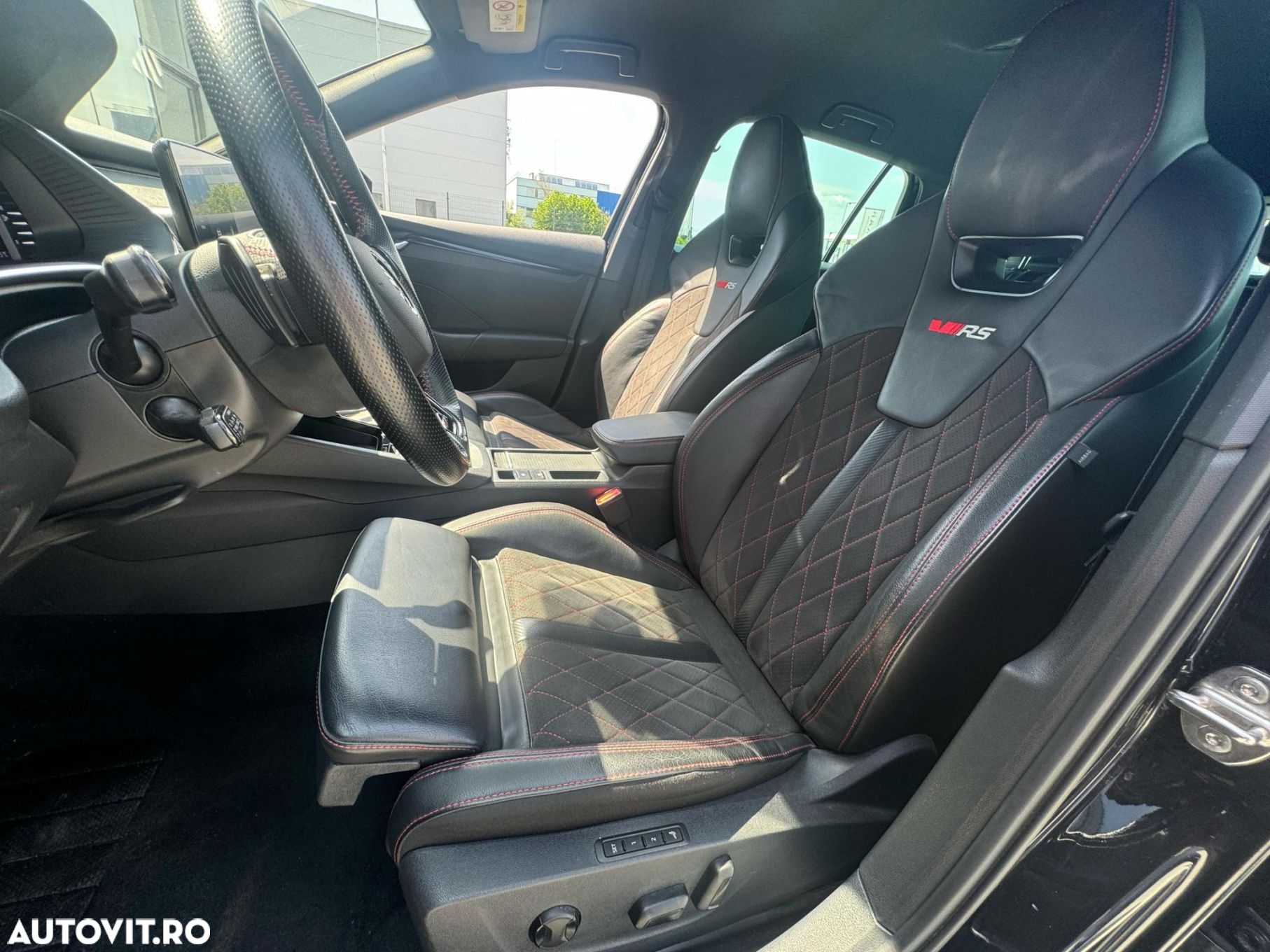 Skoda Octavia Combi 2.0 TDI DSG RS Plus - 13