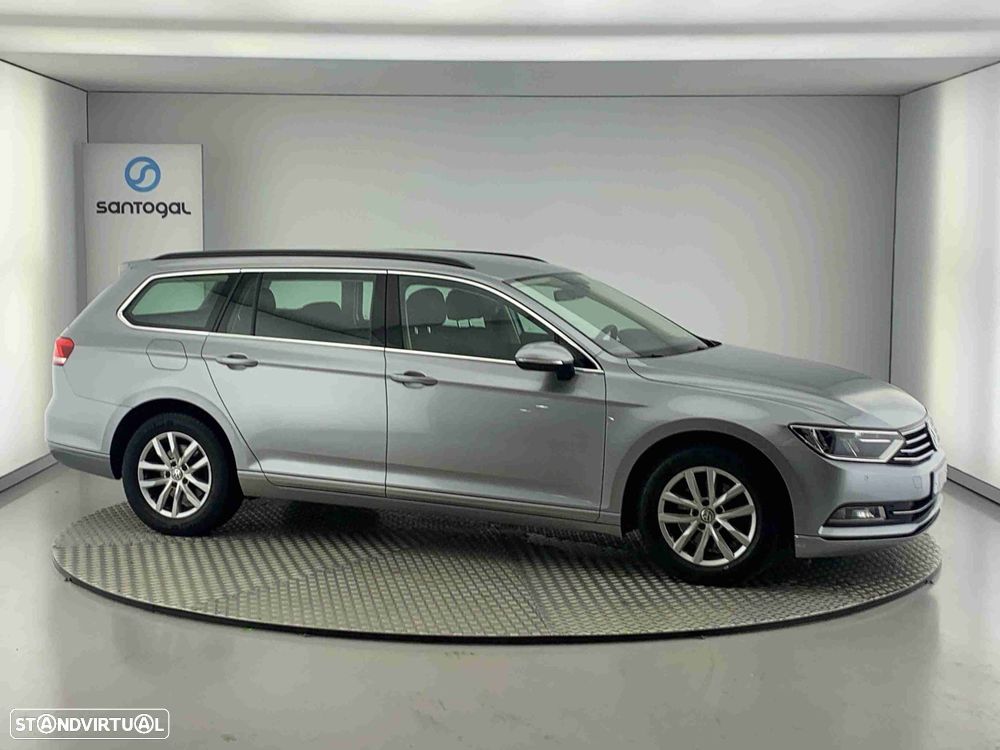 VW Passat Variant 1.6 TDI Confortline - 11