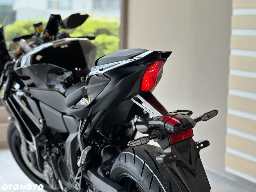 Yamaha R7 - 5