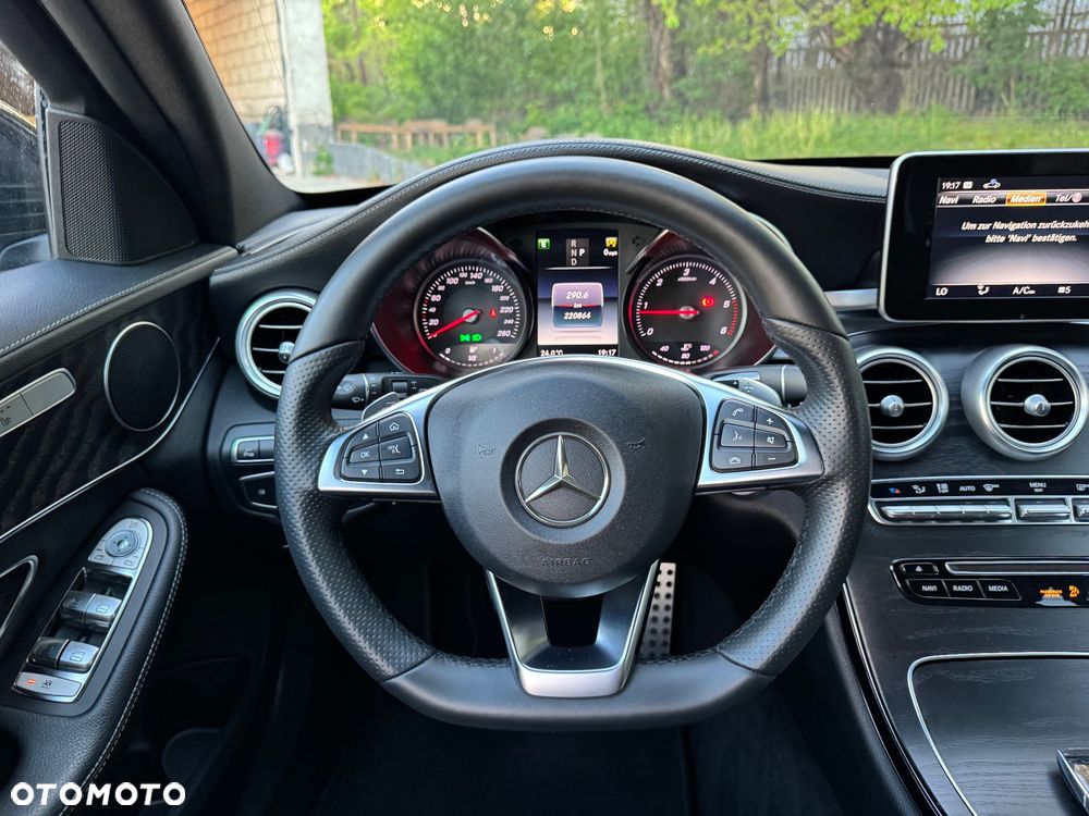 Mercedes-Benz Klasa C 250 d 4Matic 9G-TRONIC AMG Line - 33