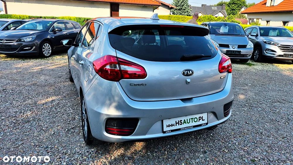 Kia Ceed 1.6 GDI XL - 19