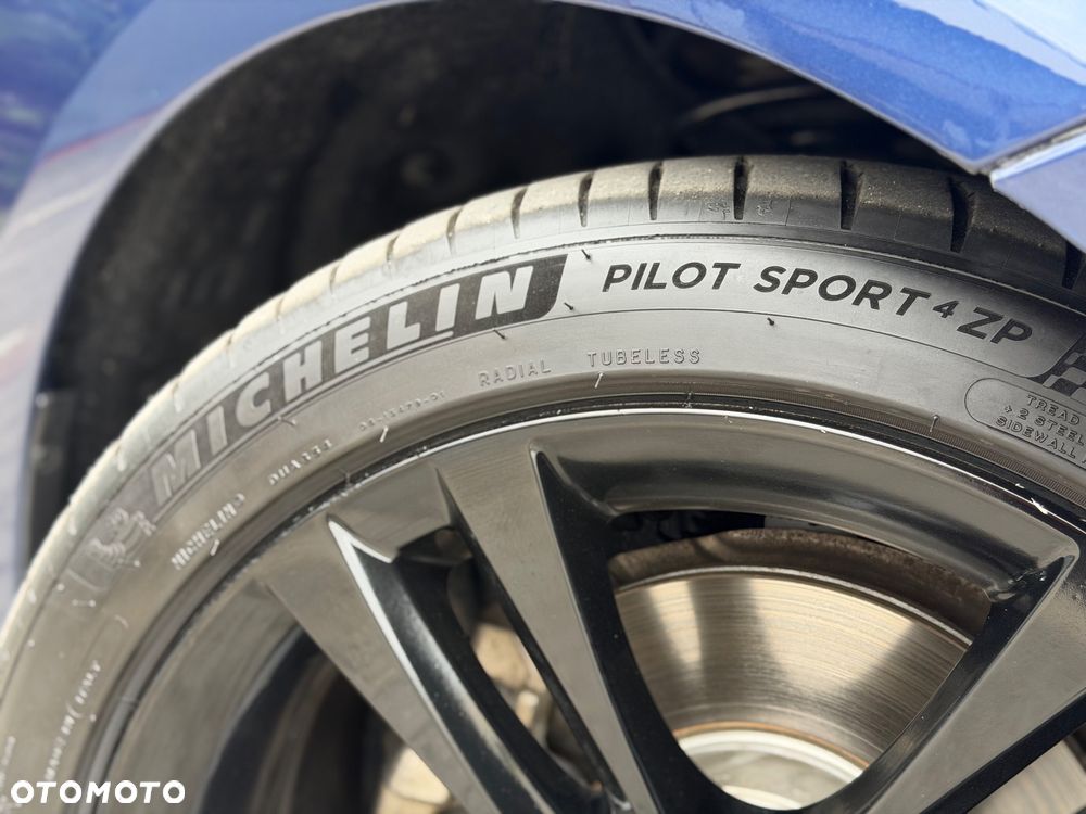 BMW Seria 3 330i - 13