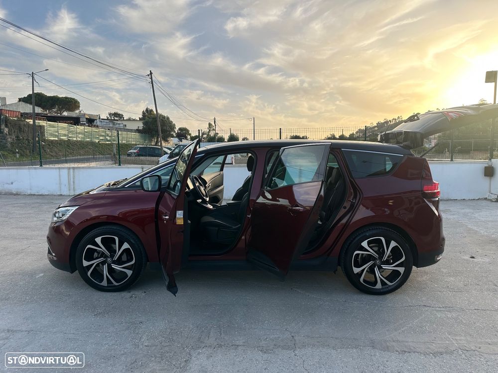 Renault Grand Scénic - 27