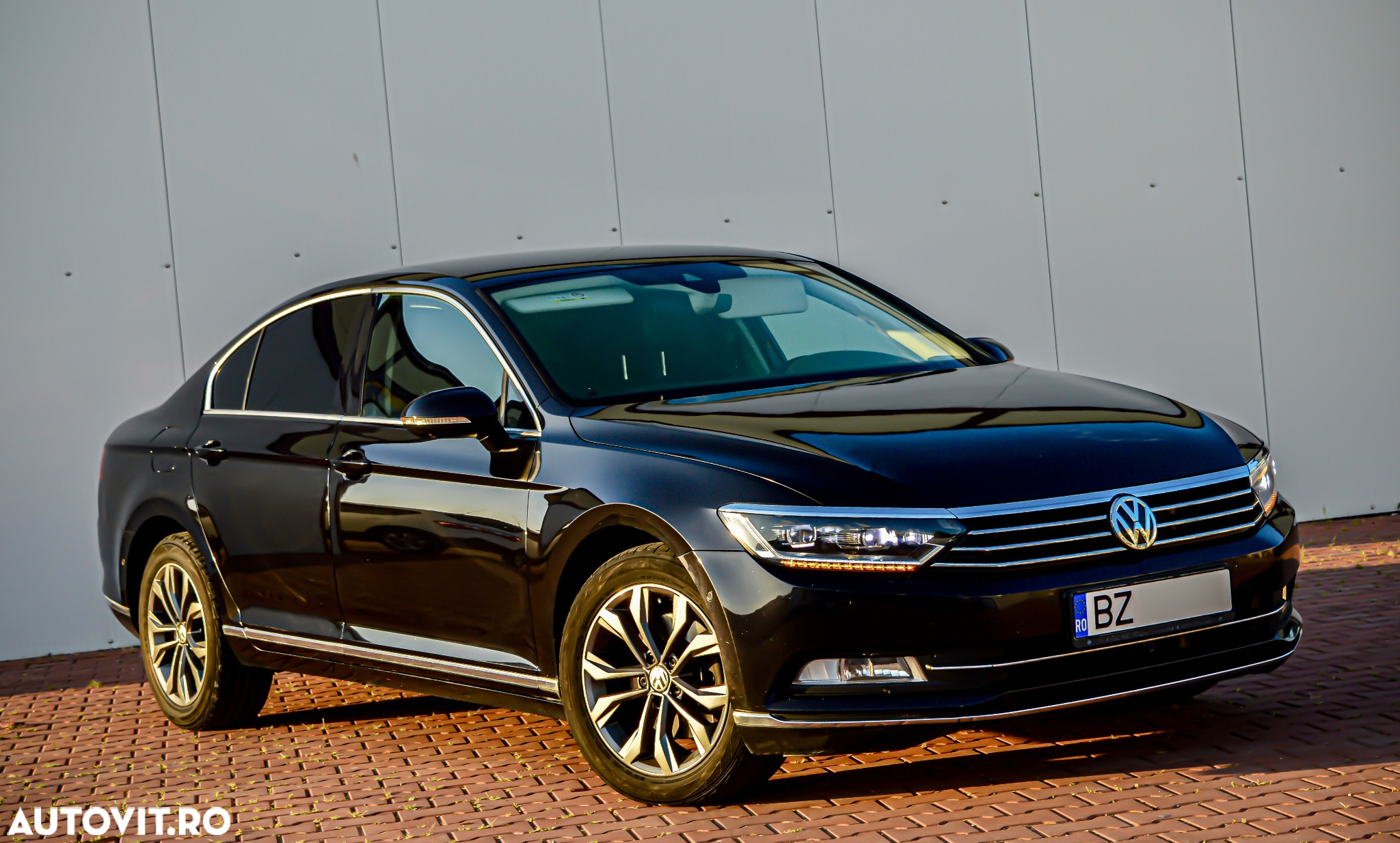 Volkswagen Passat 2.0 TDI DSG Highline - 2
