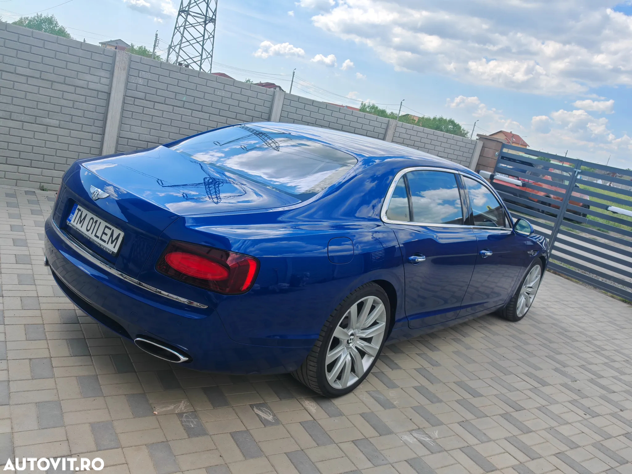 Bentley Flying Spur W12 S - 19