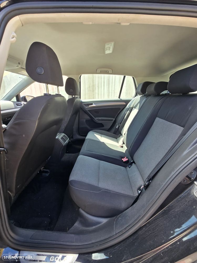 VW Golf 1.6 TDi BlueMotion Trendline - 6