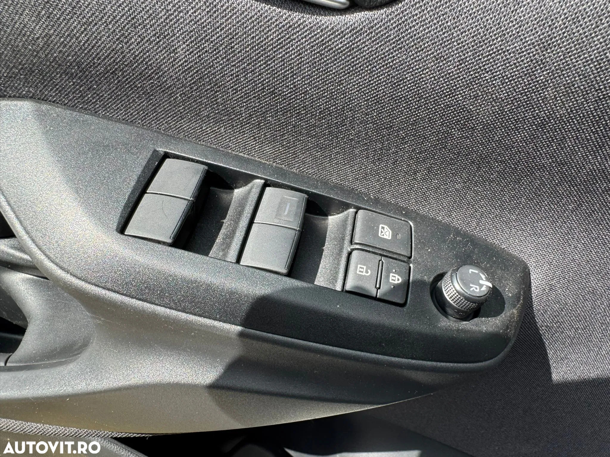 Toyota Yaris 1.5 116 CP HEV Dynamic - 16