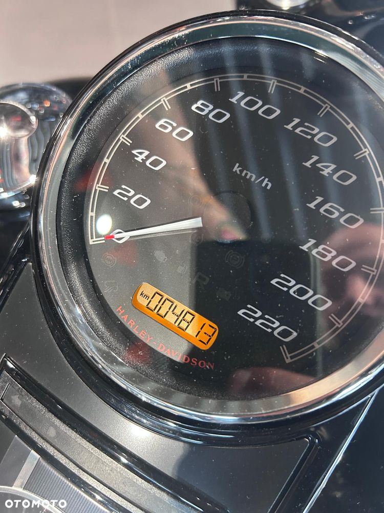 Harley-Davidson Touring Road King - 3