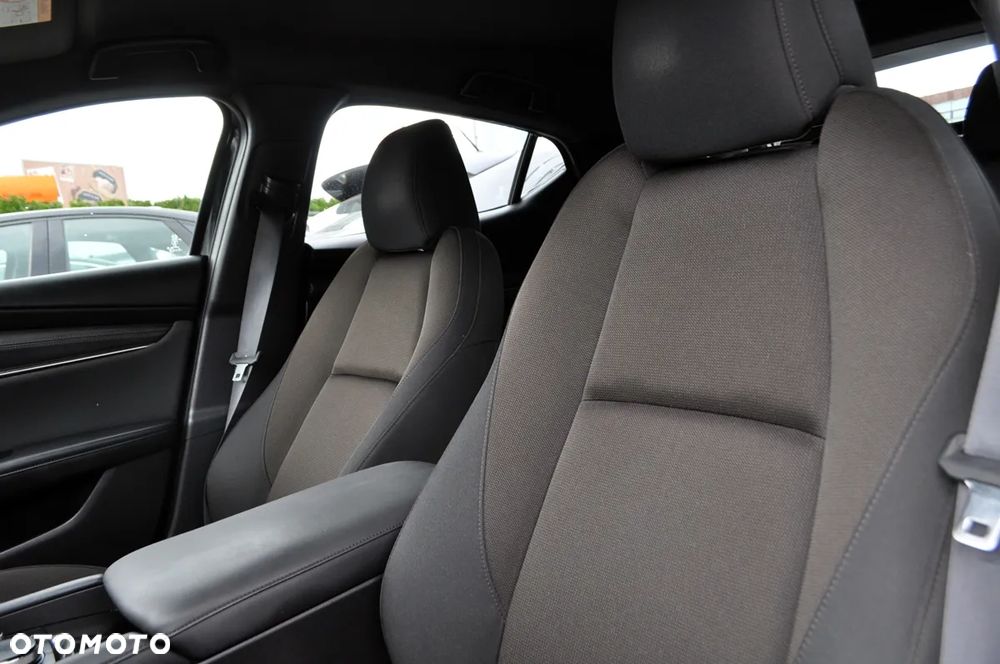 Mazda 3 e-SKYACTIV-G 122 M HYBRID EXCLUSIVE-LINE - 32