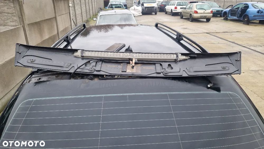 BMW E61 SPOILER KLAPY BLACK SAPPHIRE 7061467 - 2
