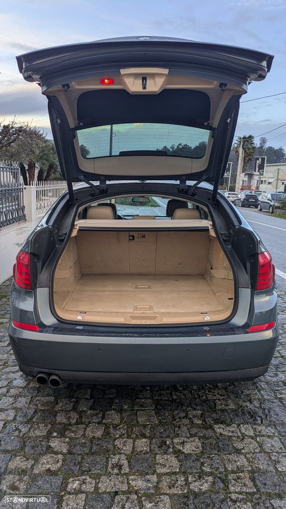 BMW 530 Gran Turismo - 21