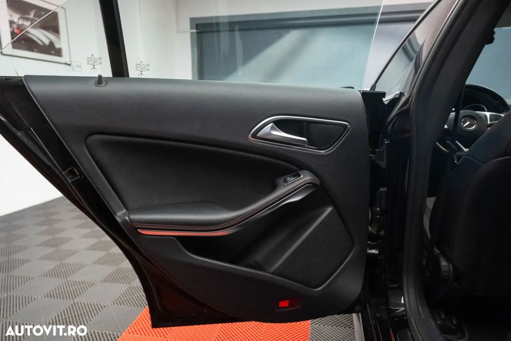 Mercedes-Benz CLA 200 - 11