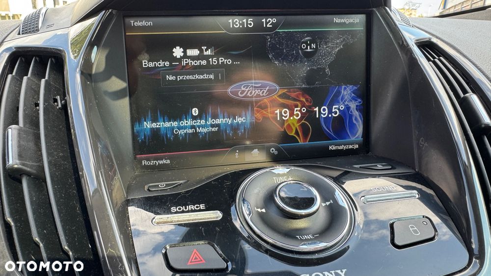 Ford Escape 2.0 EcoBoost AWD Titanium - 25