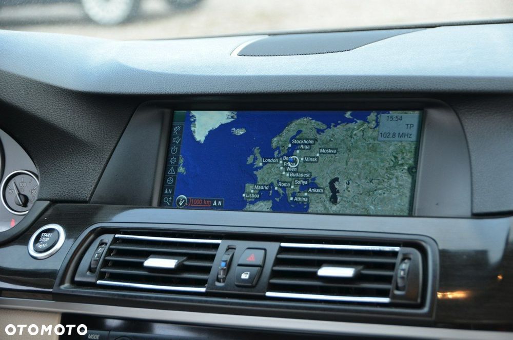 BMW Seria 5 520d - 38