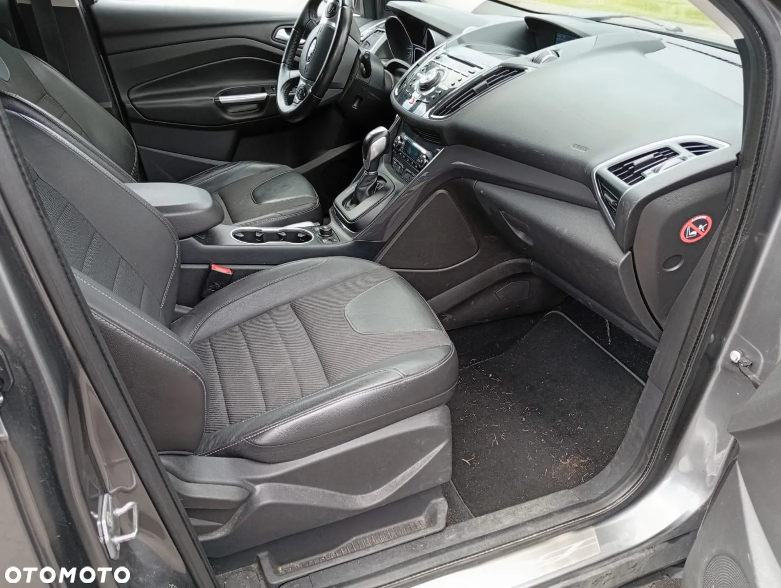 Ford Kuga - 25