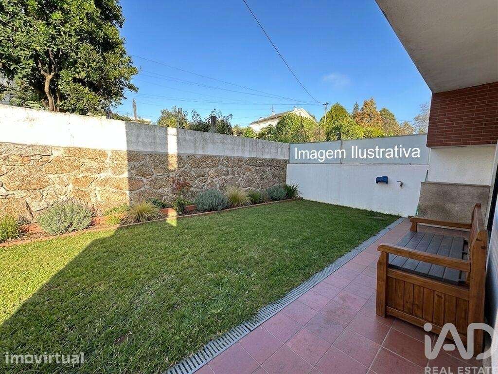 Moradia em gaveto T3 em Riba de Ave de 181,4 m2 - Grande imagem: 3/37