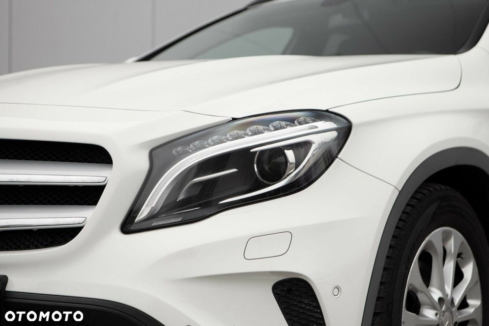 Mercedes-Benz GLA - 3