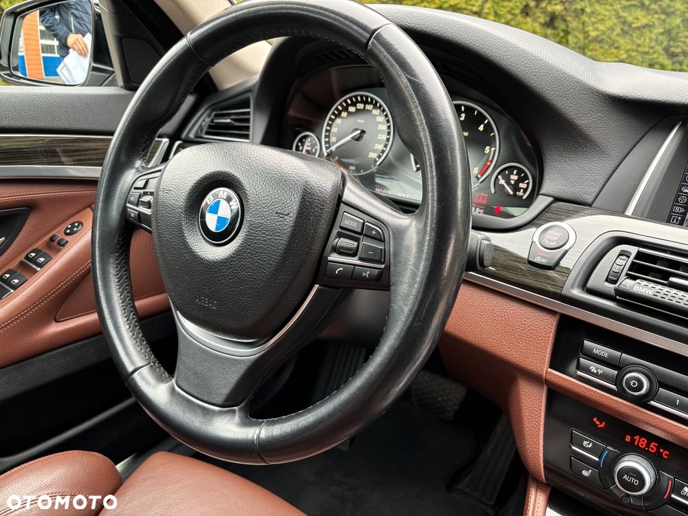 BMW Seria 5 520d Luxury Line - 17
