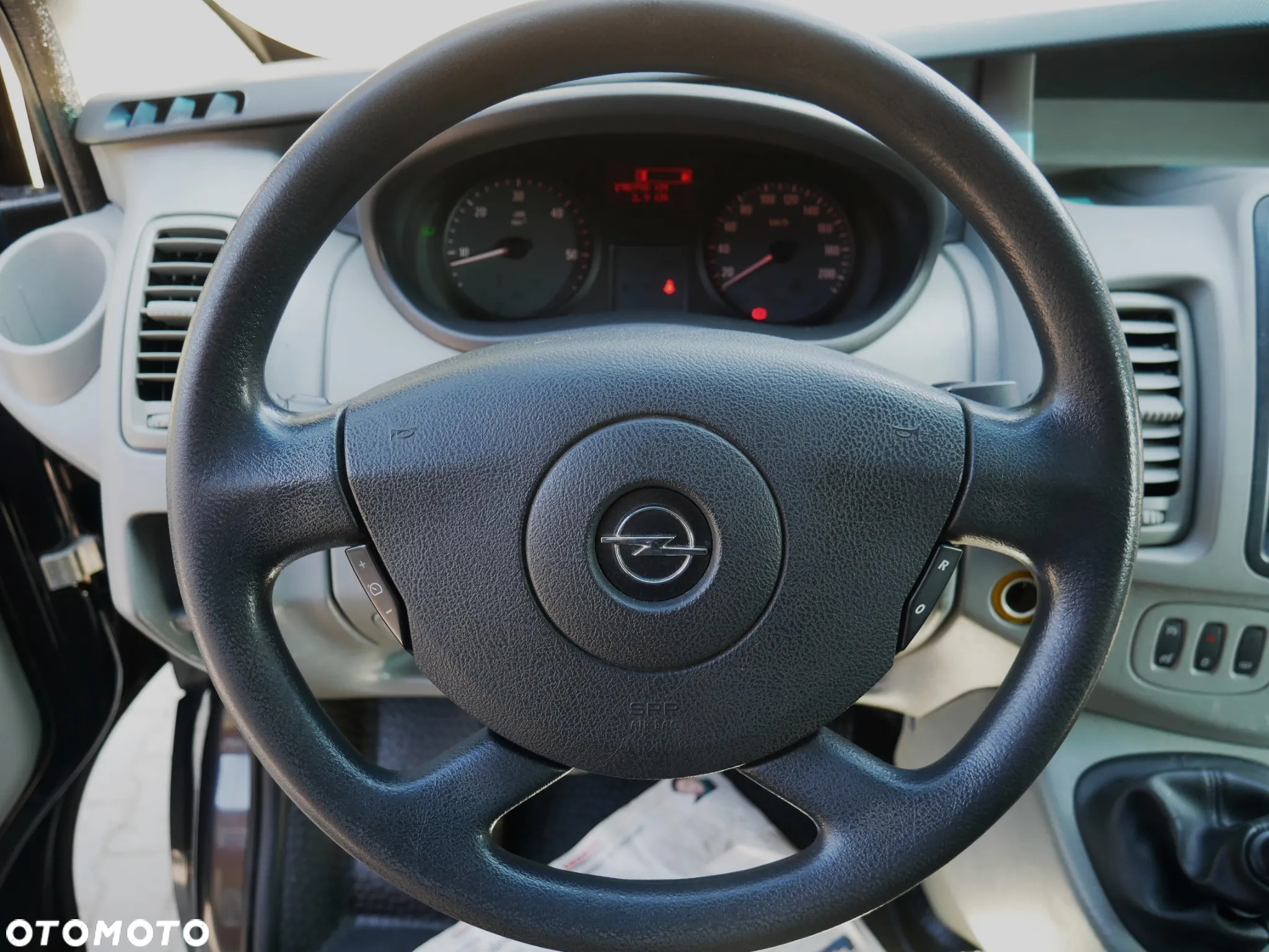 Opel Vivaro - 30