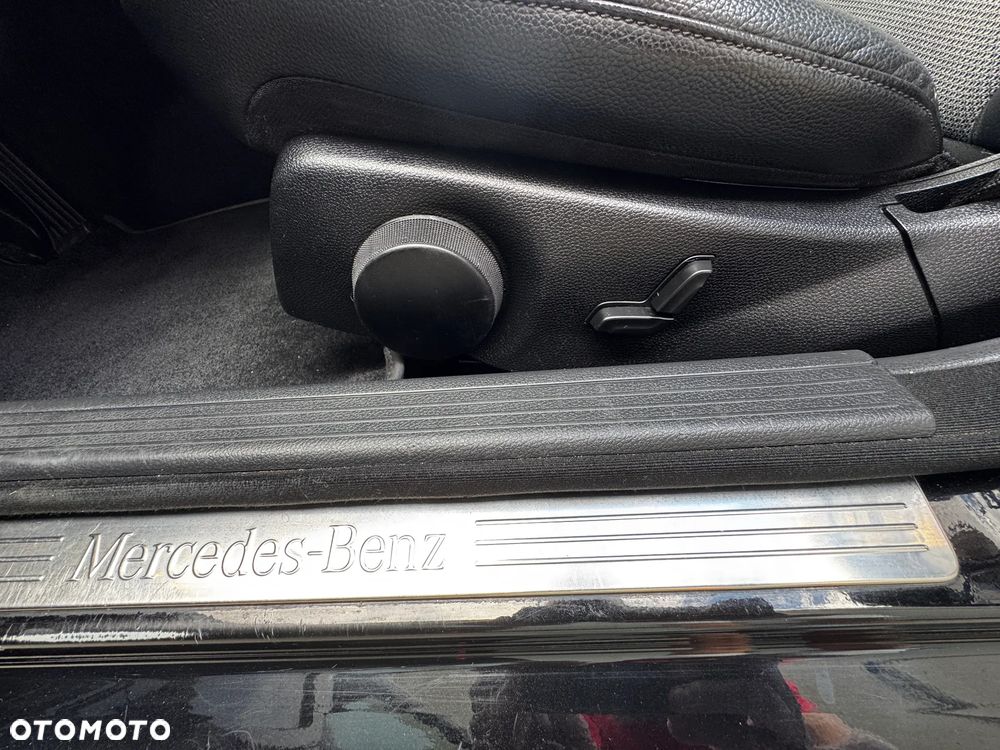 Mercedes-Benz Klasa C 180 CGI Automatik BlueEFFICIENCY Avantgarde - 20