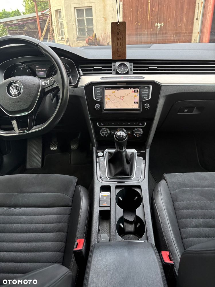 Volkswagen Passat 2.0 TDI BMT Highline - 10