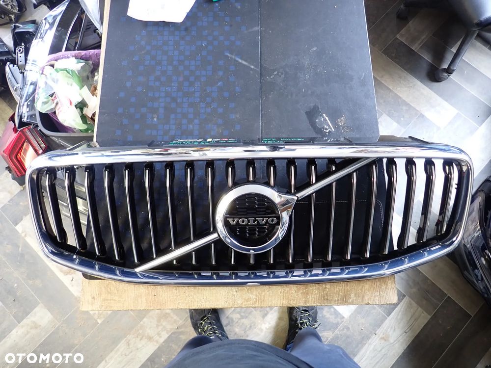 VOLVO XC 60 II GRILL ATRAPA PRZÓD PRZEDNIA - 1