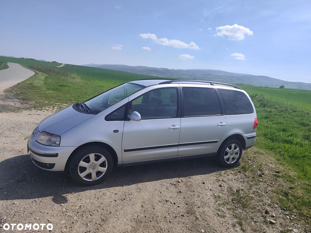 Volkswagen Sharan 1.9 TDI Highline Tiptr - 5
