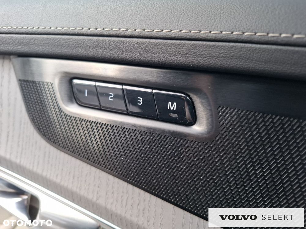 Volvo XC 90 - 29