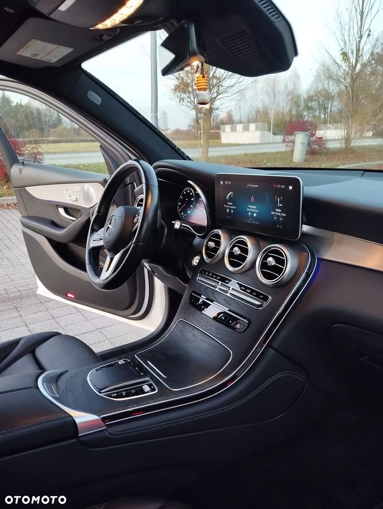 Mercedes-Benz GLC - 6