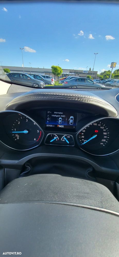 Ford Kuga 2.0 TDCi 4WD Powershift Vignale - 13