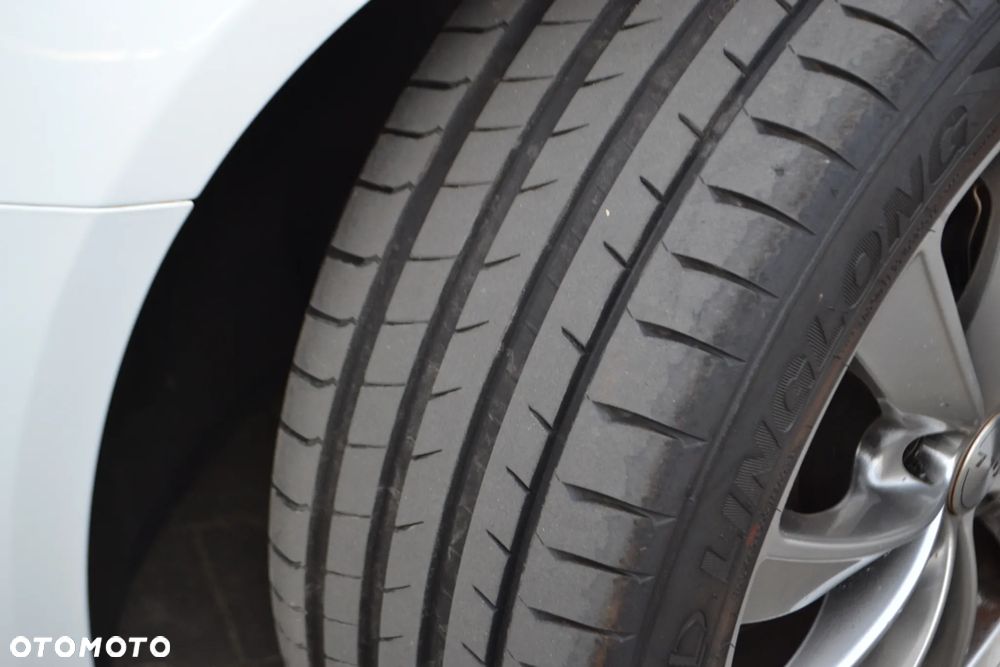 Audi A4 Avant 2.0 TDI DPF quattro - 16