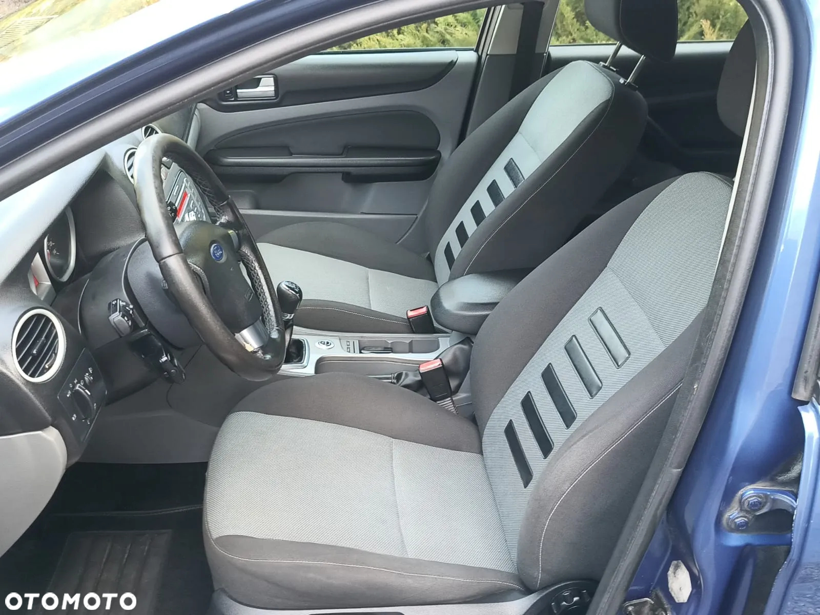 Ford Focus - 8