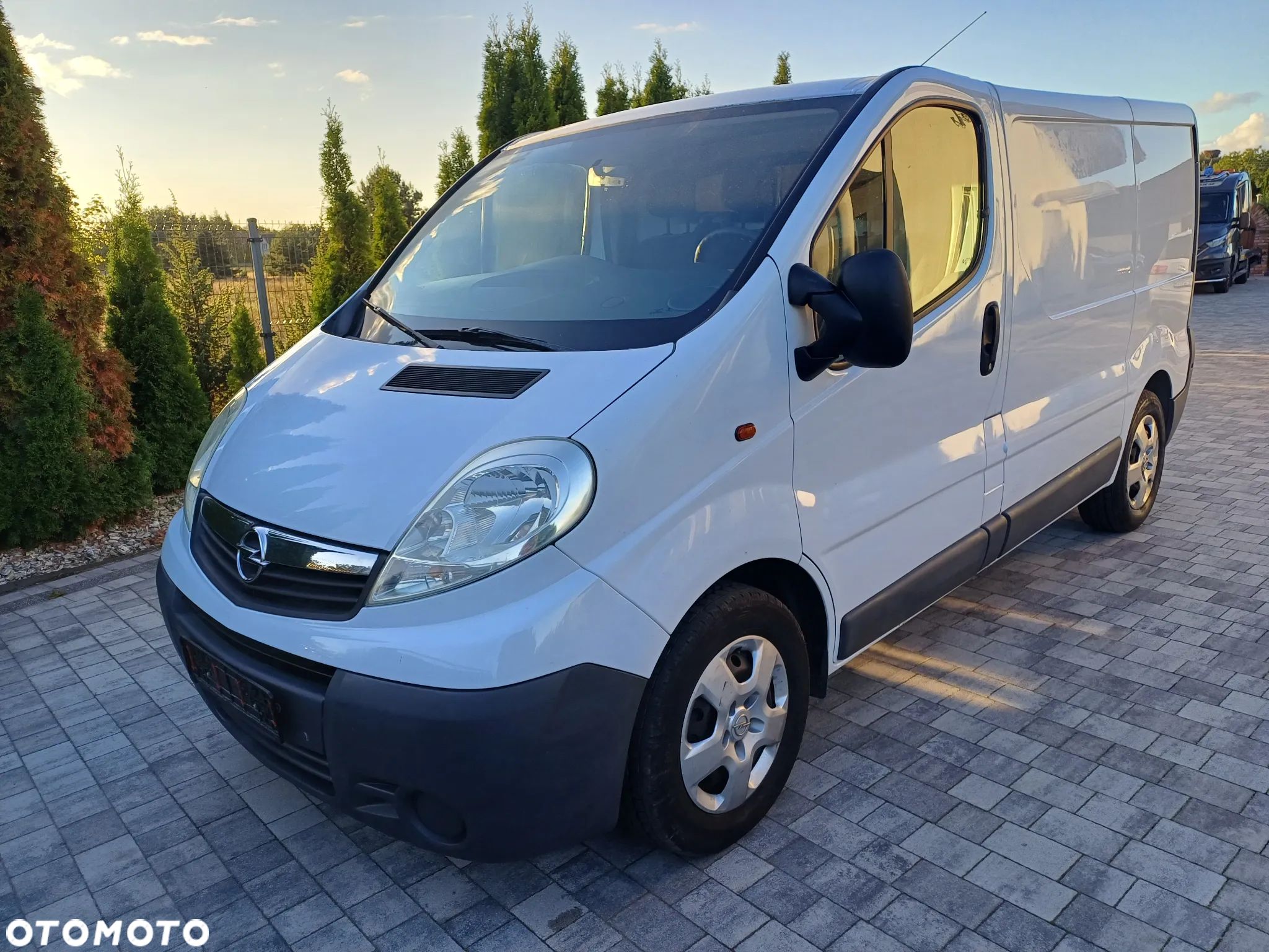Opel VIVARO - 1