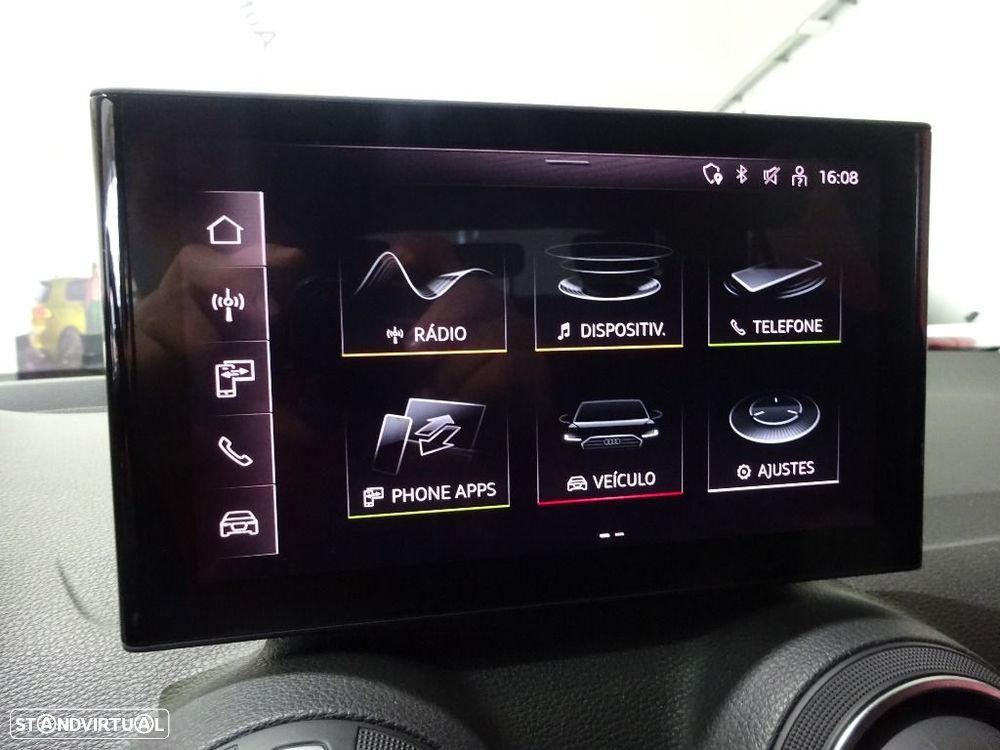 Audi Q2 30 TDI Advanced - 20