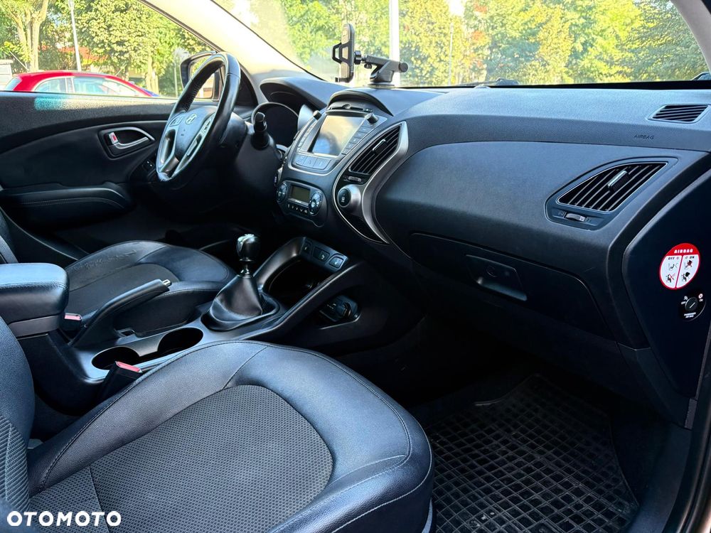 Hyundai ix35 1.6 2WD Fifa World Cup Edition - 6