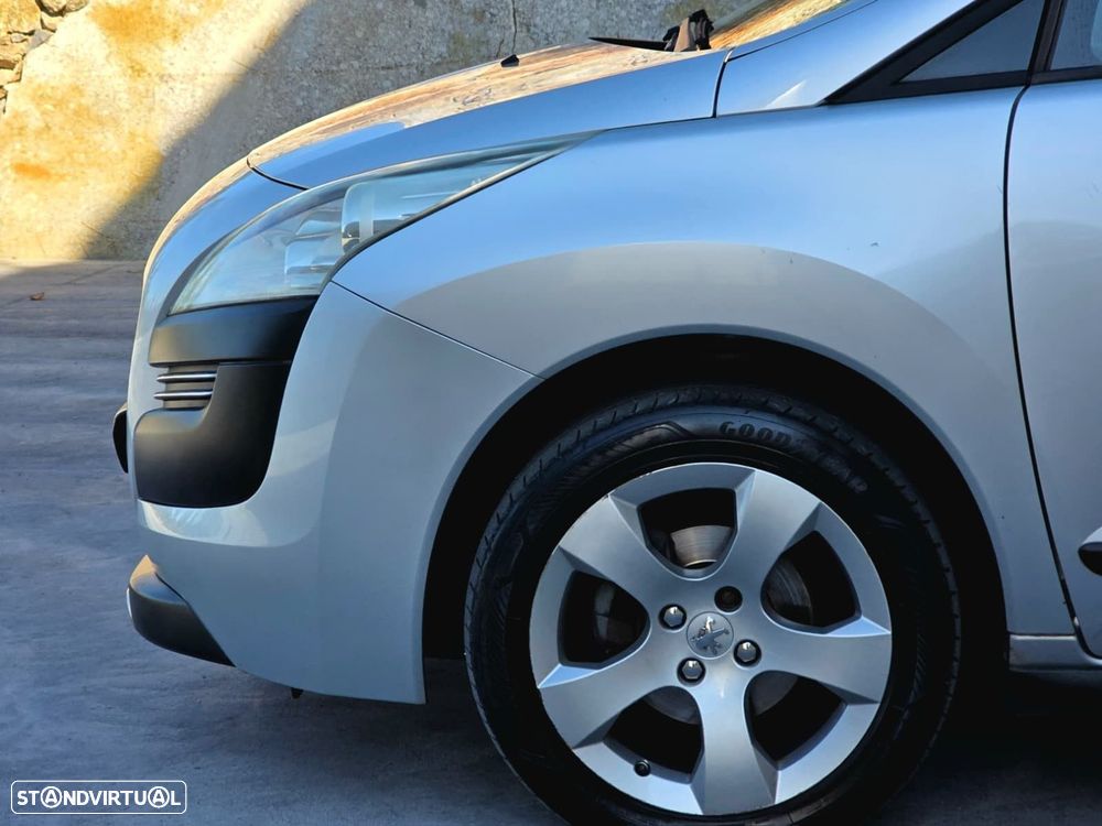 Peugeot 3008 1.6 HDi Premium JLL17 - 35