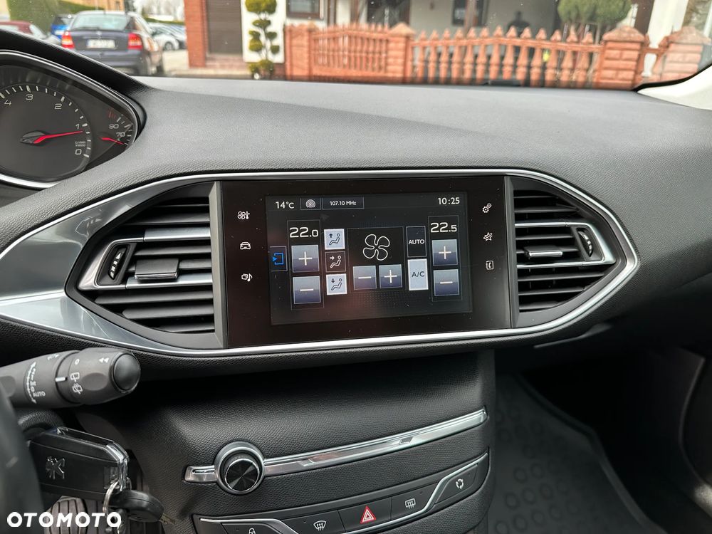 Peugeot 308 - 13