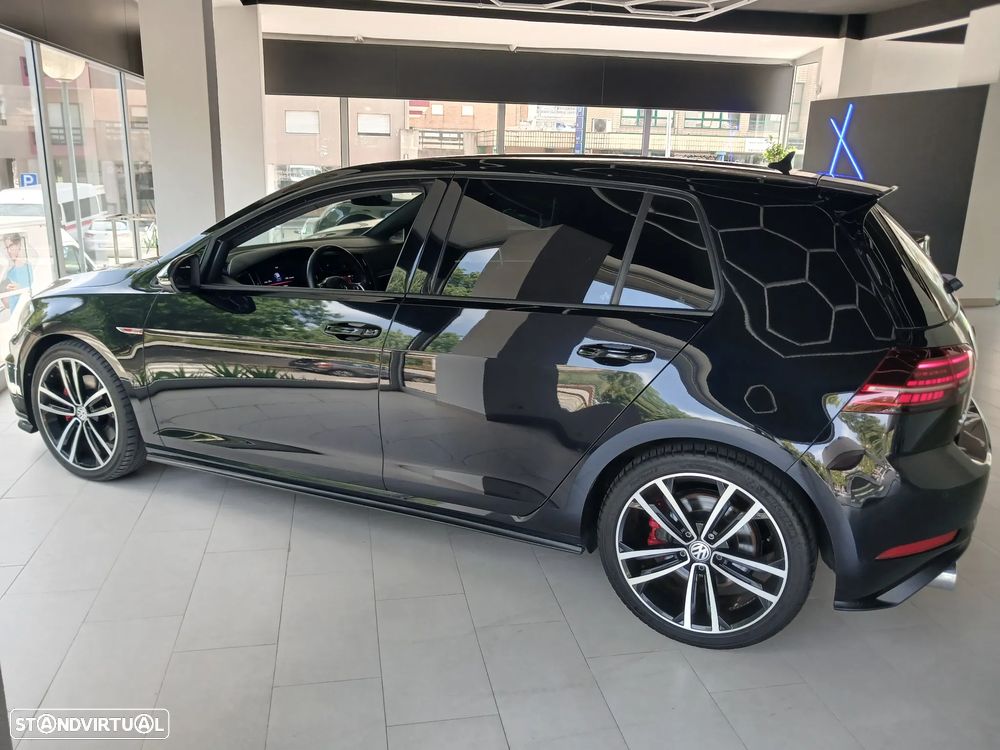 VW Golf - 6