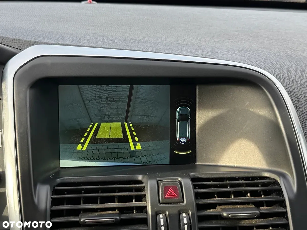 Volvo XC 60 T5 Drive-E Momentum - 29
