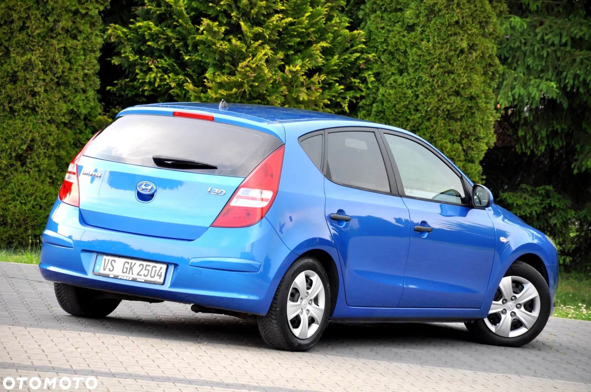 Hyundai i30 1.4 Base + - 14