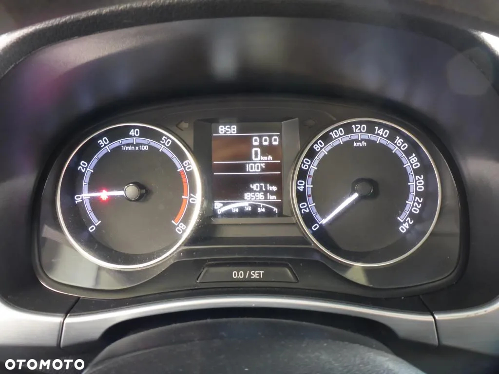 Skoda Fabia 1.0 TSI Ambition - 10
