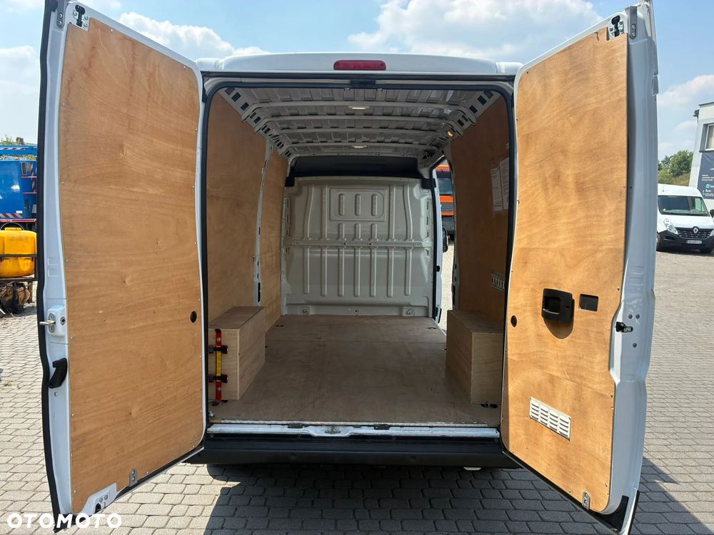 Peugeot Boxer 2023r. Klima Navi L3H2 Tylko 159 tyś km - 13