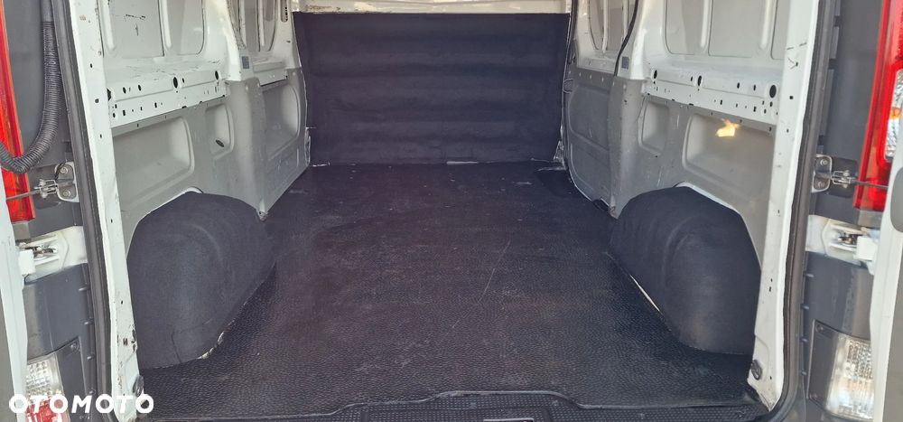 Opel Vivaro - 13