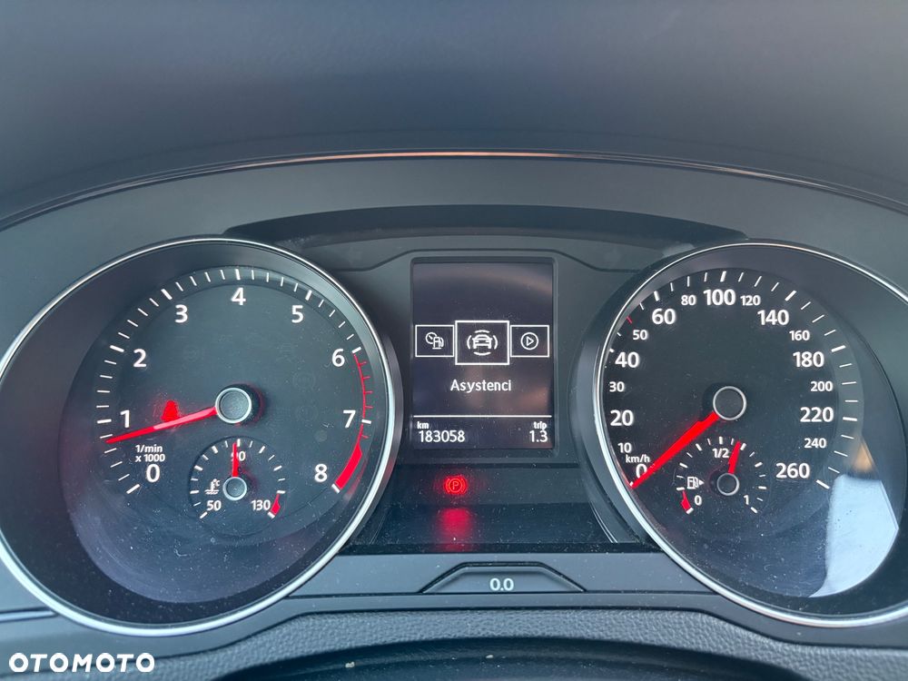 Volkswagen Passat 1.5 TSI EVO Elegance - 12
