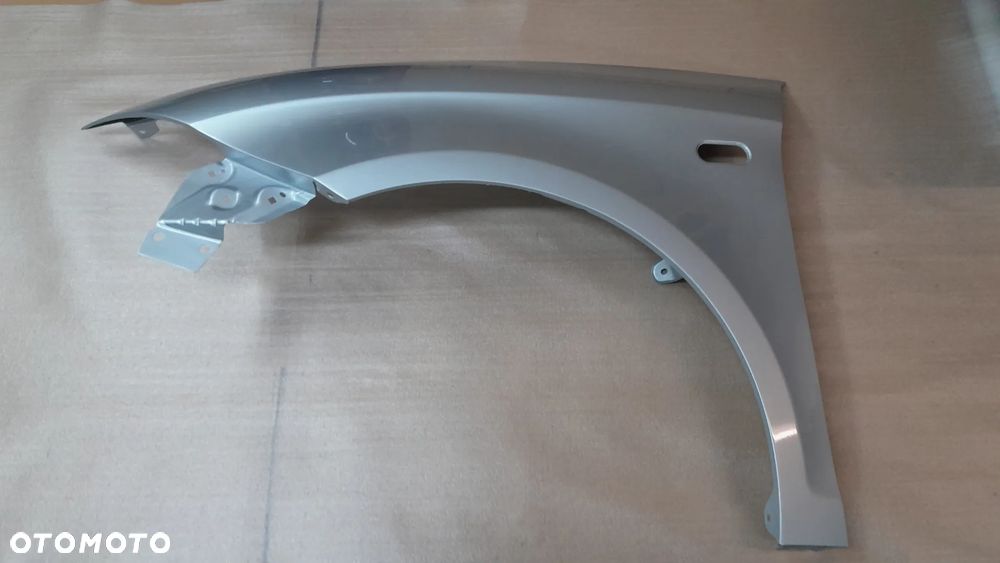 SEAT TOLEDO III 04-09 rok błotnik przedni lewy lub prawy LS7N cynk - 1