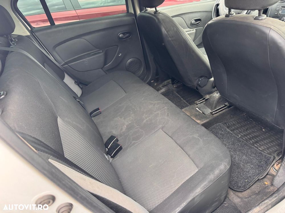 Dacia Logan 1.2 Acces - 11