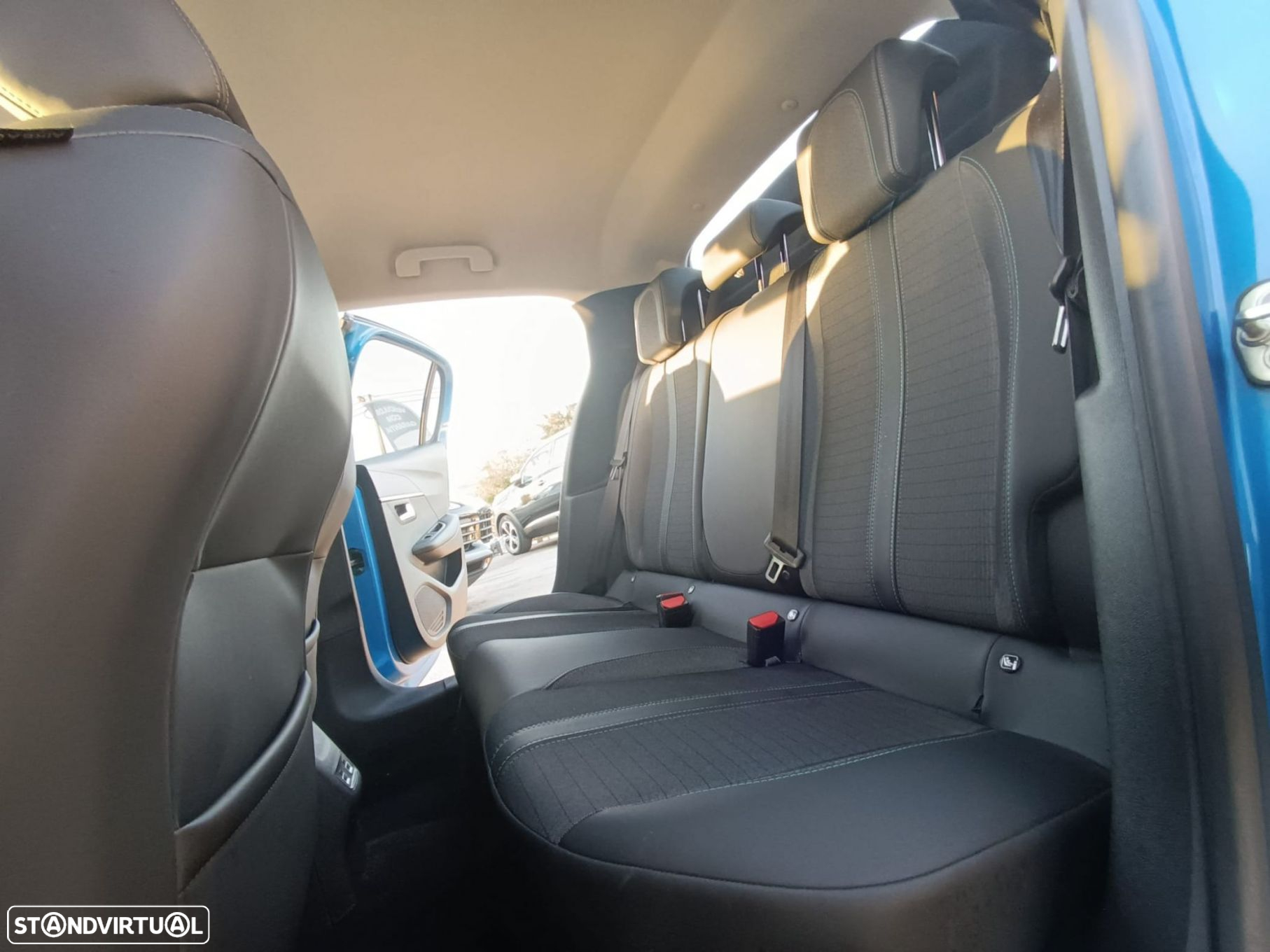 Peugeot 208 1.5 BlueHDi Allure - 27